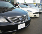 お客様のご希望のお車を探します